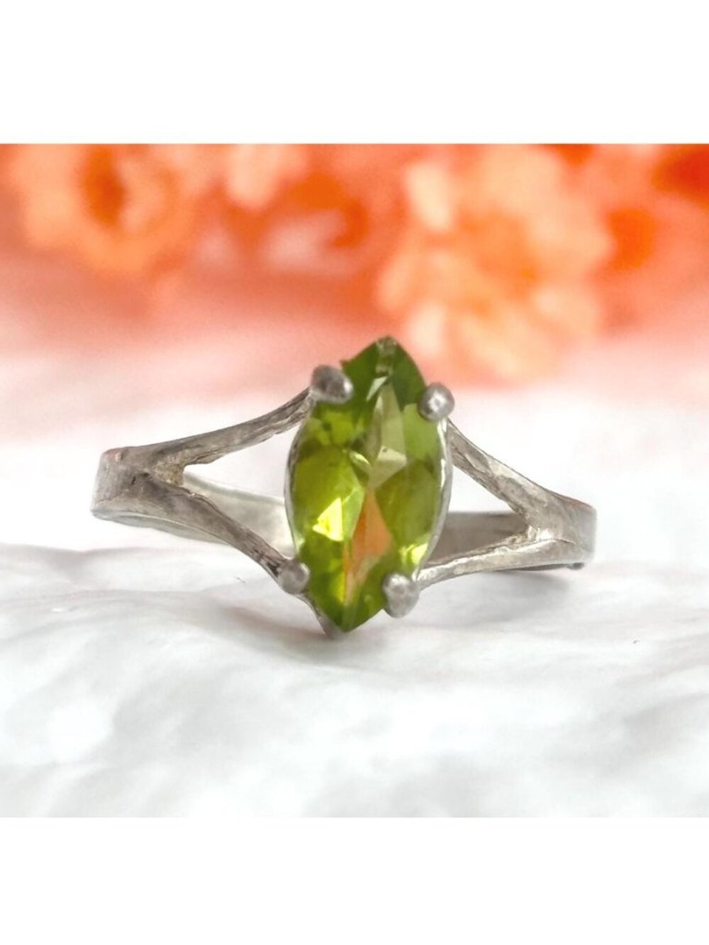 Peridot Marquise Cut Sterling Silver 925 Solitaire Vintage Ring - sz 5.25